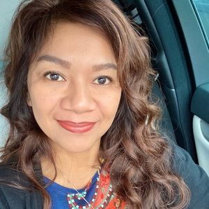 Meet your Posher, Isabel